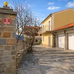 Bella Vista - Private With Sea & Castle View Crni Kal