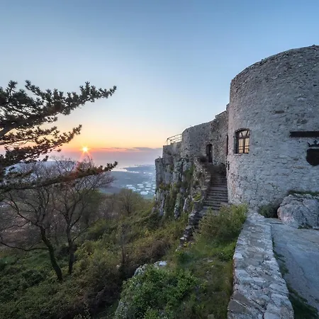 Villa Bella Vista - For Up To 6 People With Sea & Castle View *