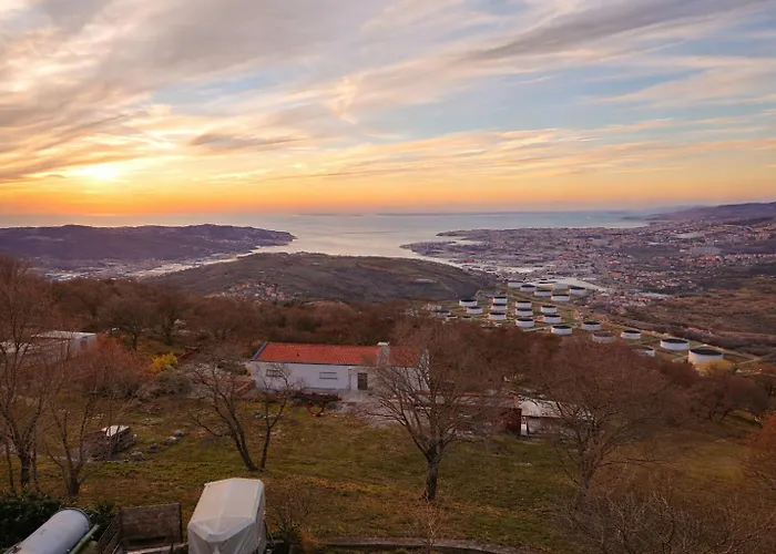 Bella Vista - Private With Sea & Castle View *