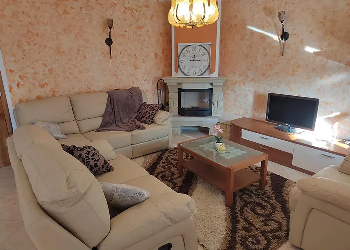 Bella Vista - Private With Sea & Castle View Villa Črni Kal