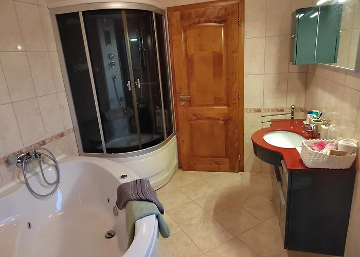 Bella Vista - Private With Sea & Castle View